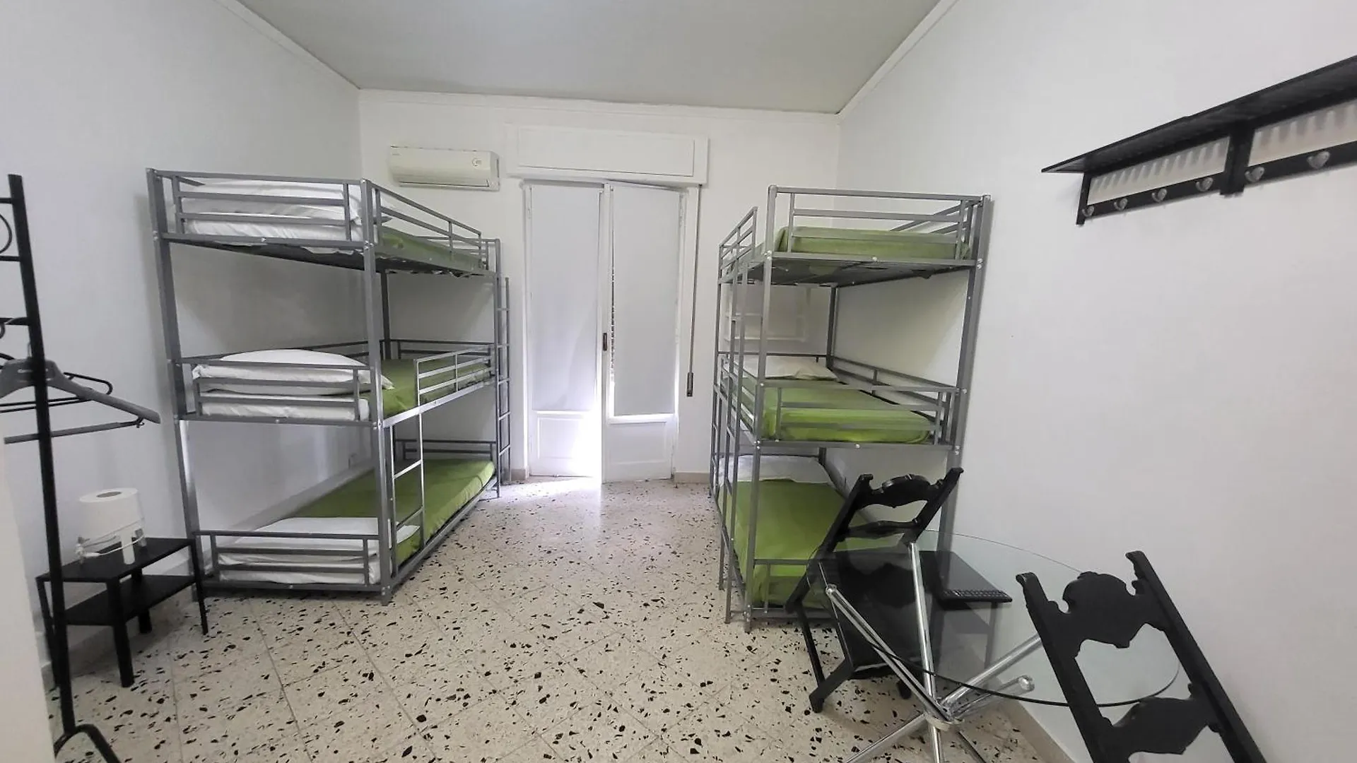 Antadia Hotel Palermo 0*,